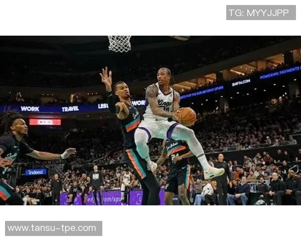 马刺大将德罗赞因伤缺席关键战，球队遭遇三连败